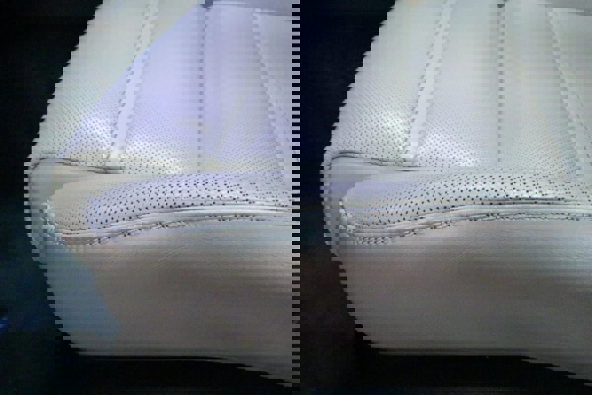 Used 2024 Porsche Cayenne AWD/4WD image 18