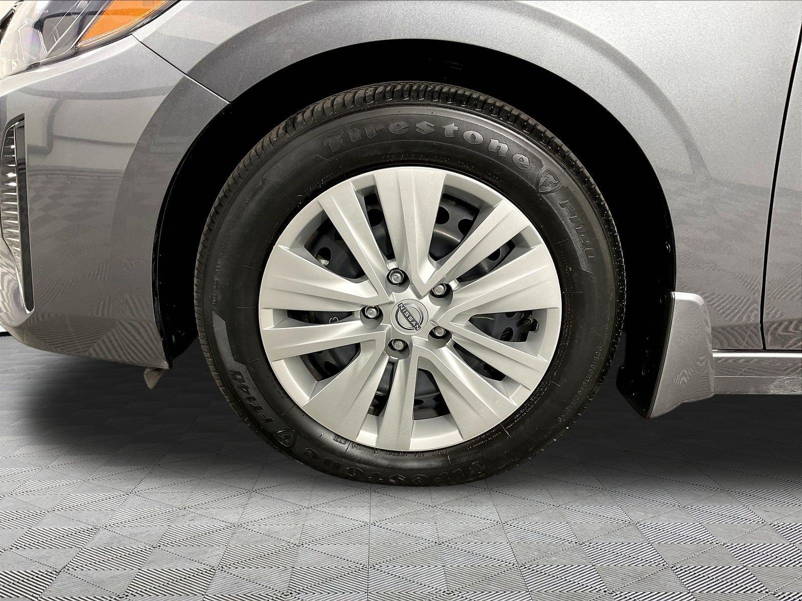 Certified 2025 Nissan Sentra S FWD image 32