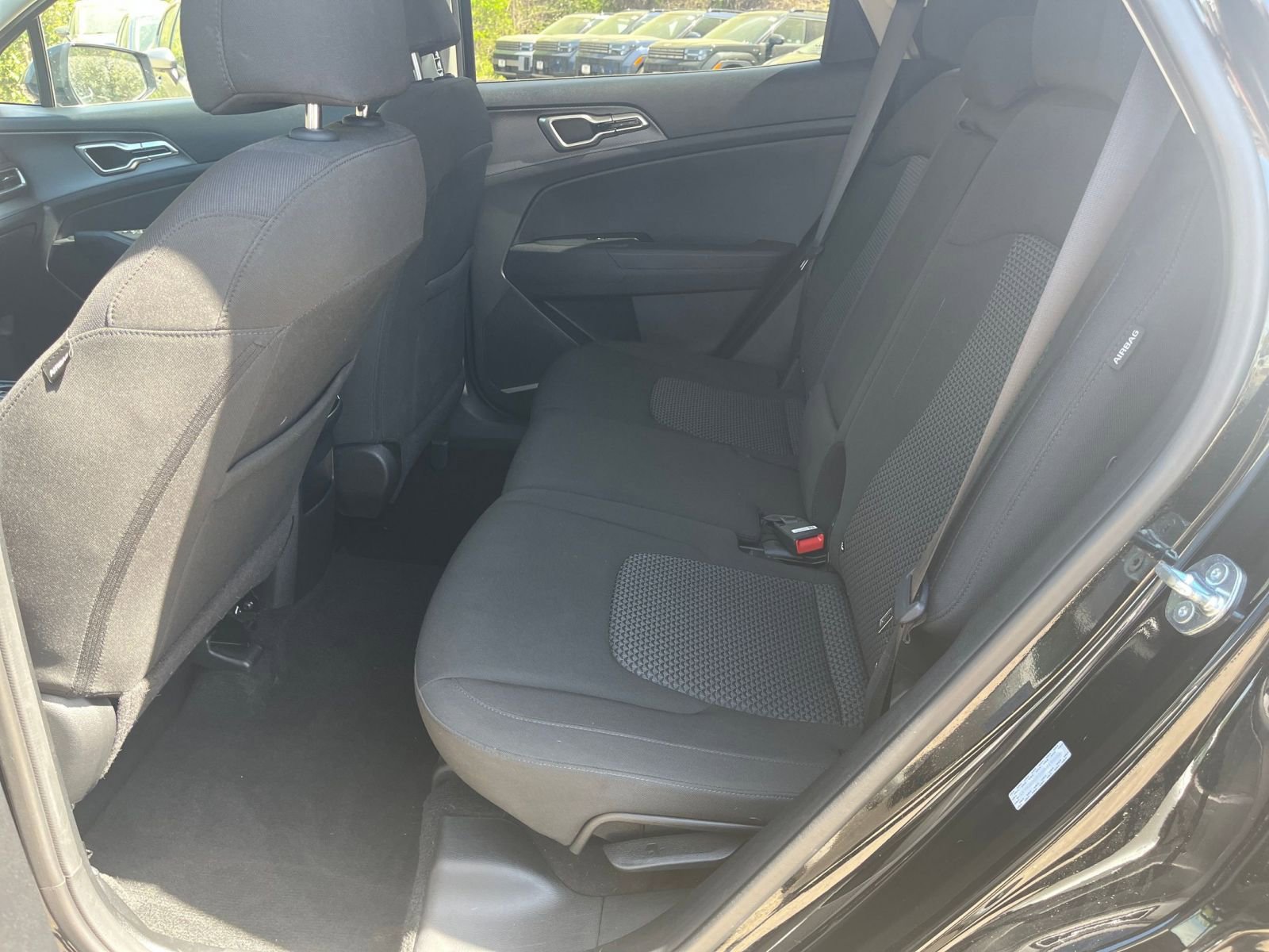 Used 2025 Kia Sportage LX FWD image 22