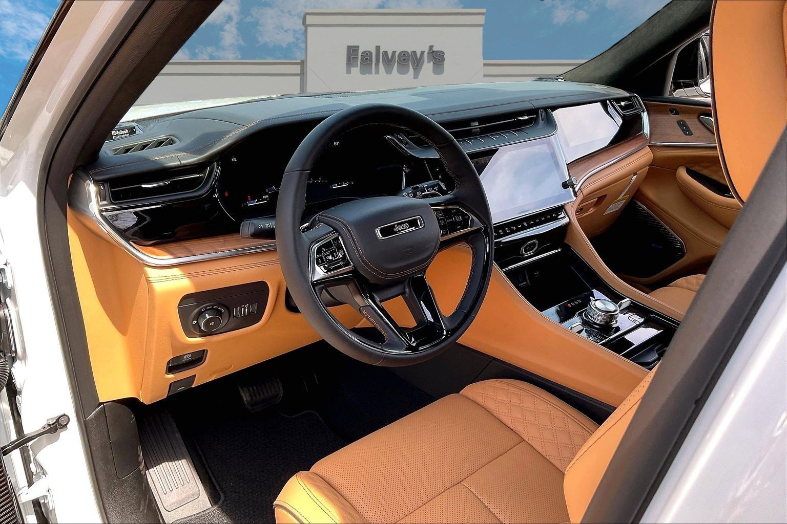 New 2026 Jeep Grand Cherokee Summit w/ Obsidian Package AWD/4WD image 6