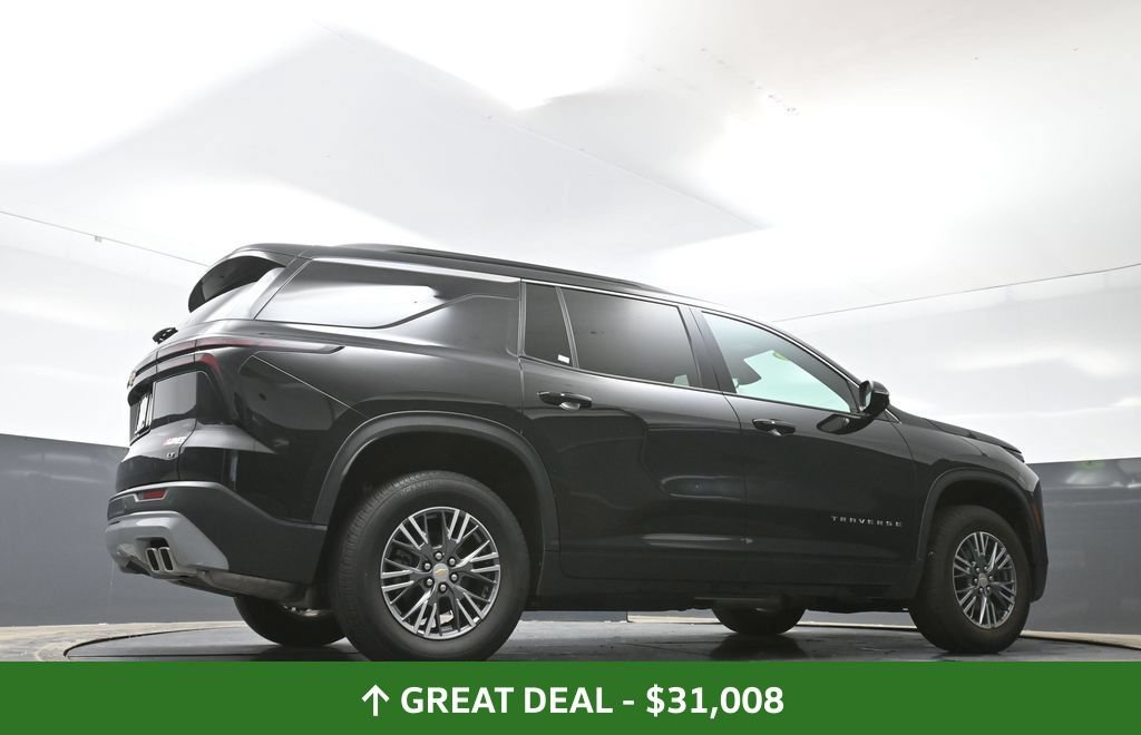Used 2024 Chevrolet Traverse LT FWD image 25