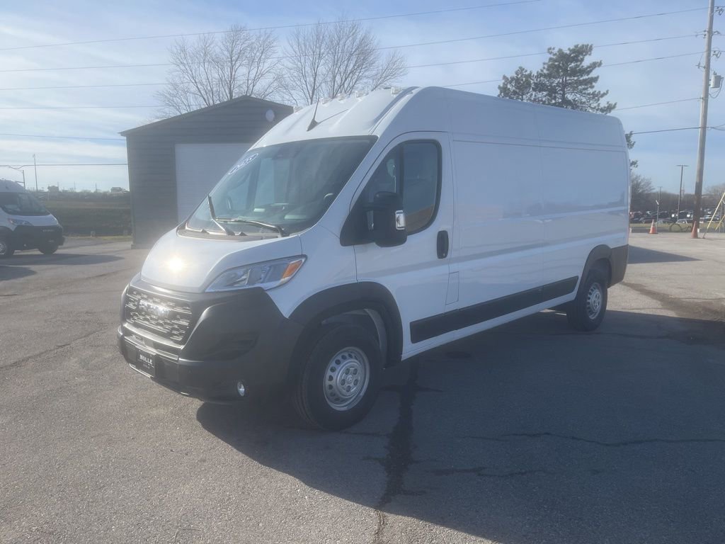 Used 2025 RAM ProMaster 2500 w/ Convenience Group image 10