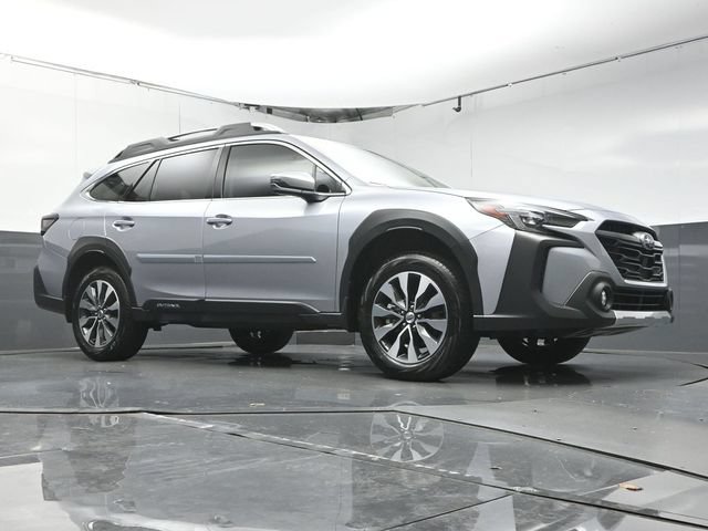 Certified 2025 Subaru Outback Touring w/ Popular Package #2 AWD/4WD image 41