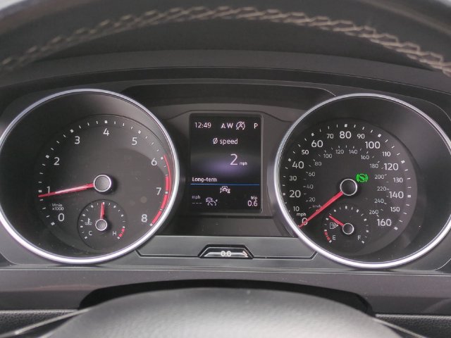 Used 2021 Volkswagen Tiguan SE AWD/4WD image 32