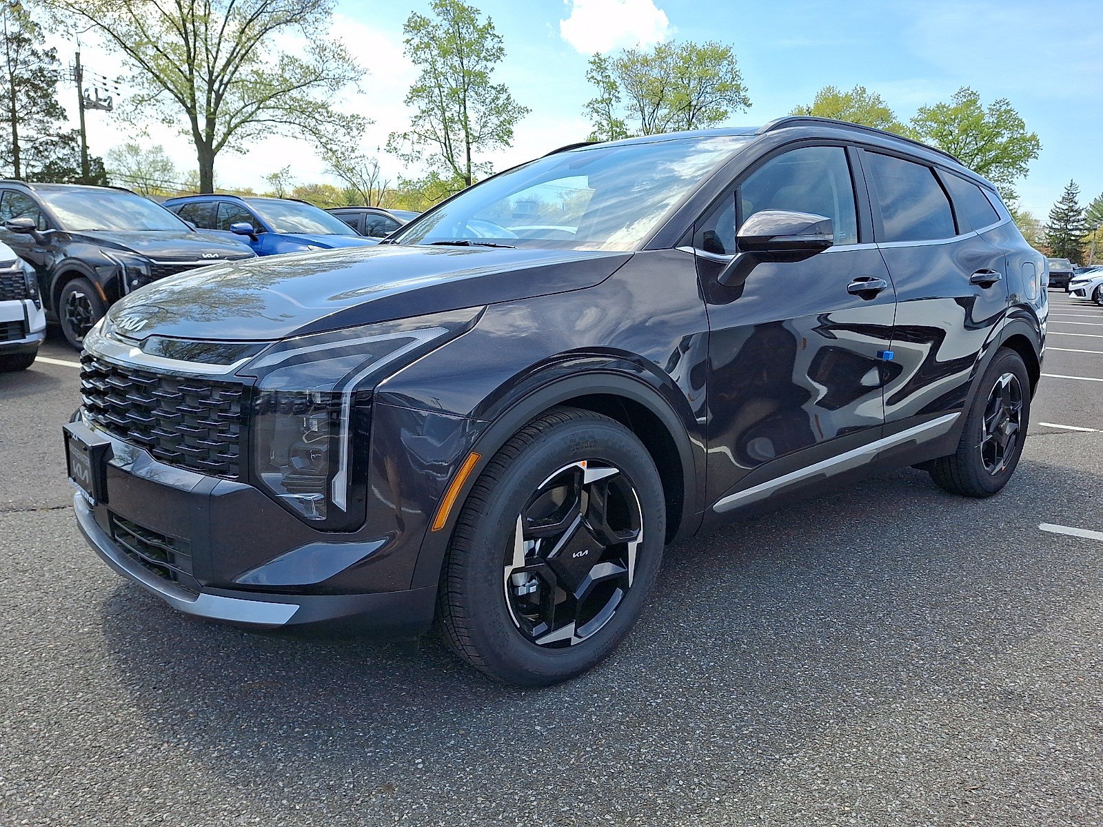 New 2026 Kia Sportage EX w/ EX Panorama Roof Package FWD image 3