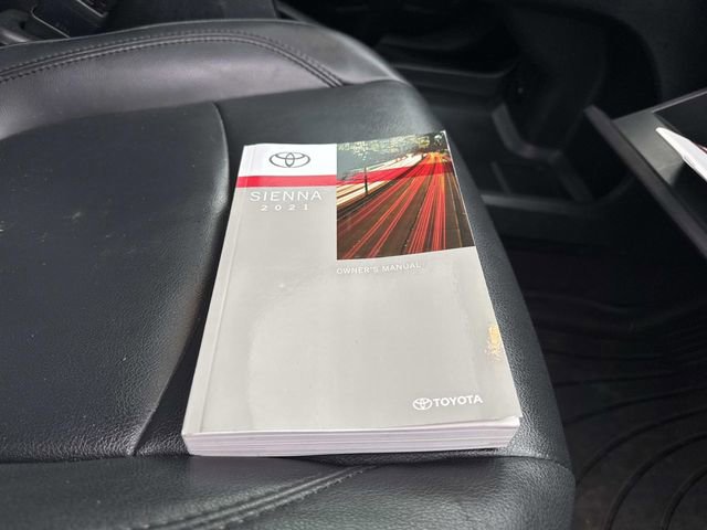 Used 2021 Toyota Sienna XSE w/ XSE Plus Package image 30