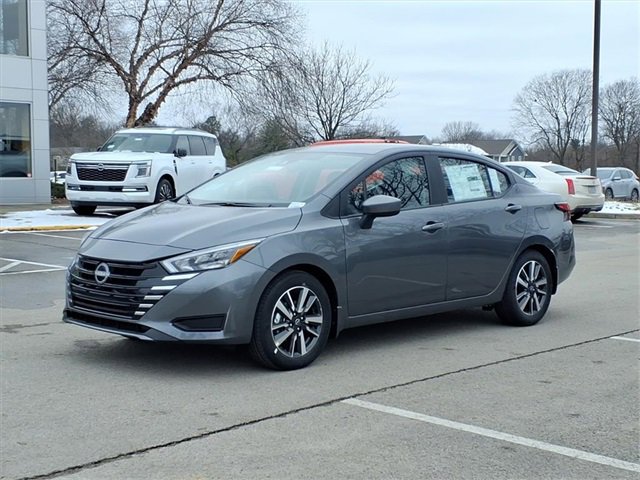 New 2025 Nissan Versa SV w/ Trunk Package