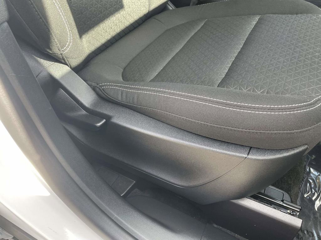 Certified 2025 Ford Escape Active image 29