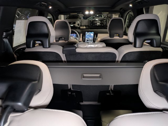 New 2026 Volvo XC90 T8 Plus w/ Protection Package AWD/4WD image 27