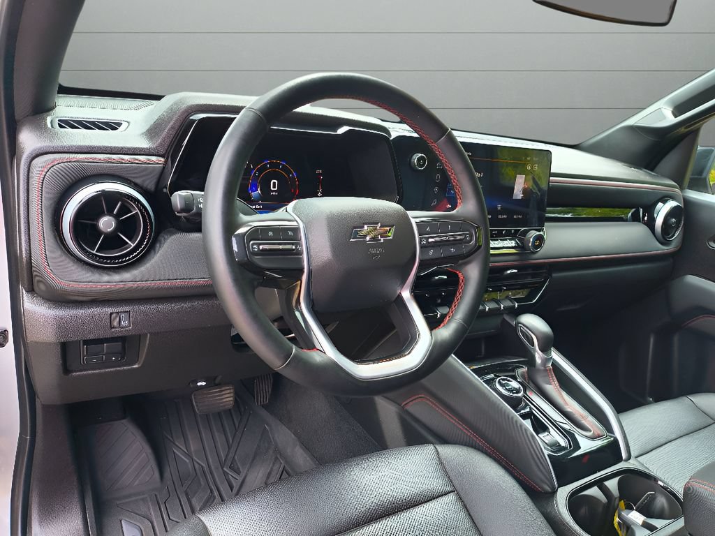 Used 2023 Chevrolet Colorado Z71 w/ Z71 Convenience Package 2 AWD/4WD image 13