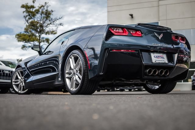 Used 2019 Chevrolet Corvette Stingray Coupe w/ 1LT RWD image 38