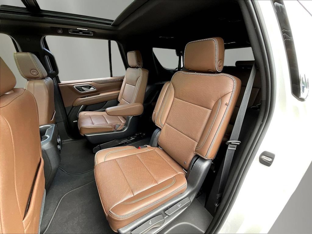 Used 2021 Chevrolet Tahoe High Country AWD/4WD image 24