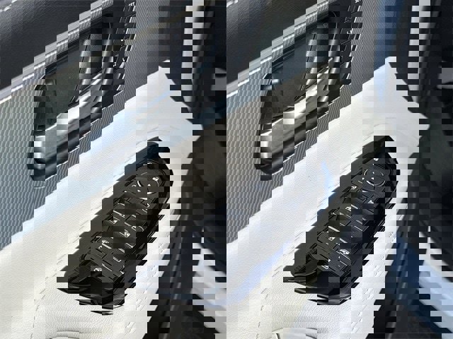 Used 2025 Nissan Murano SL w/ Cargo Package image 25