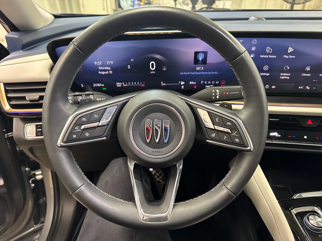 Used 2025 Buick Envision Avenir AWD/4WD image 20