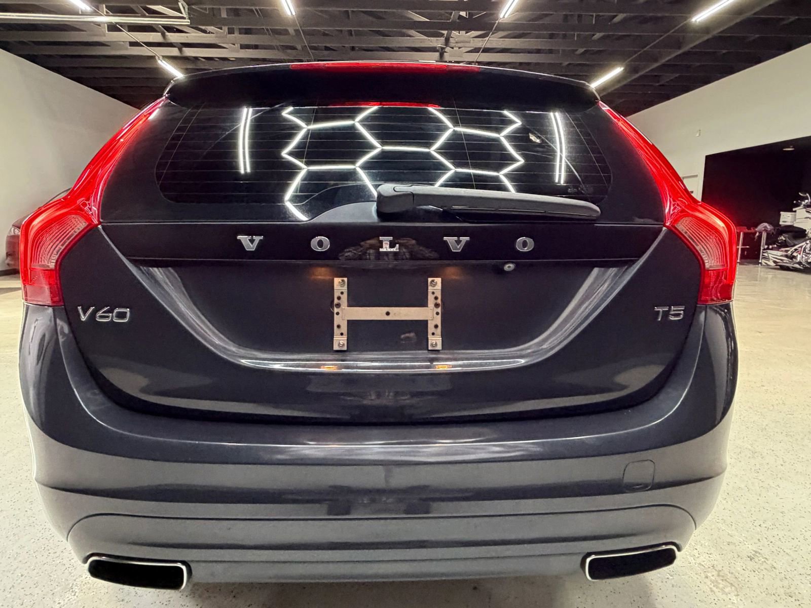 Used 2015 Volvo V60 T5 Premier Plus image 11