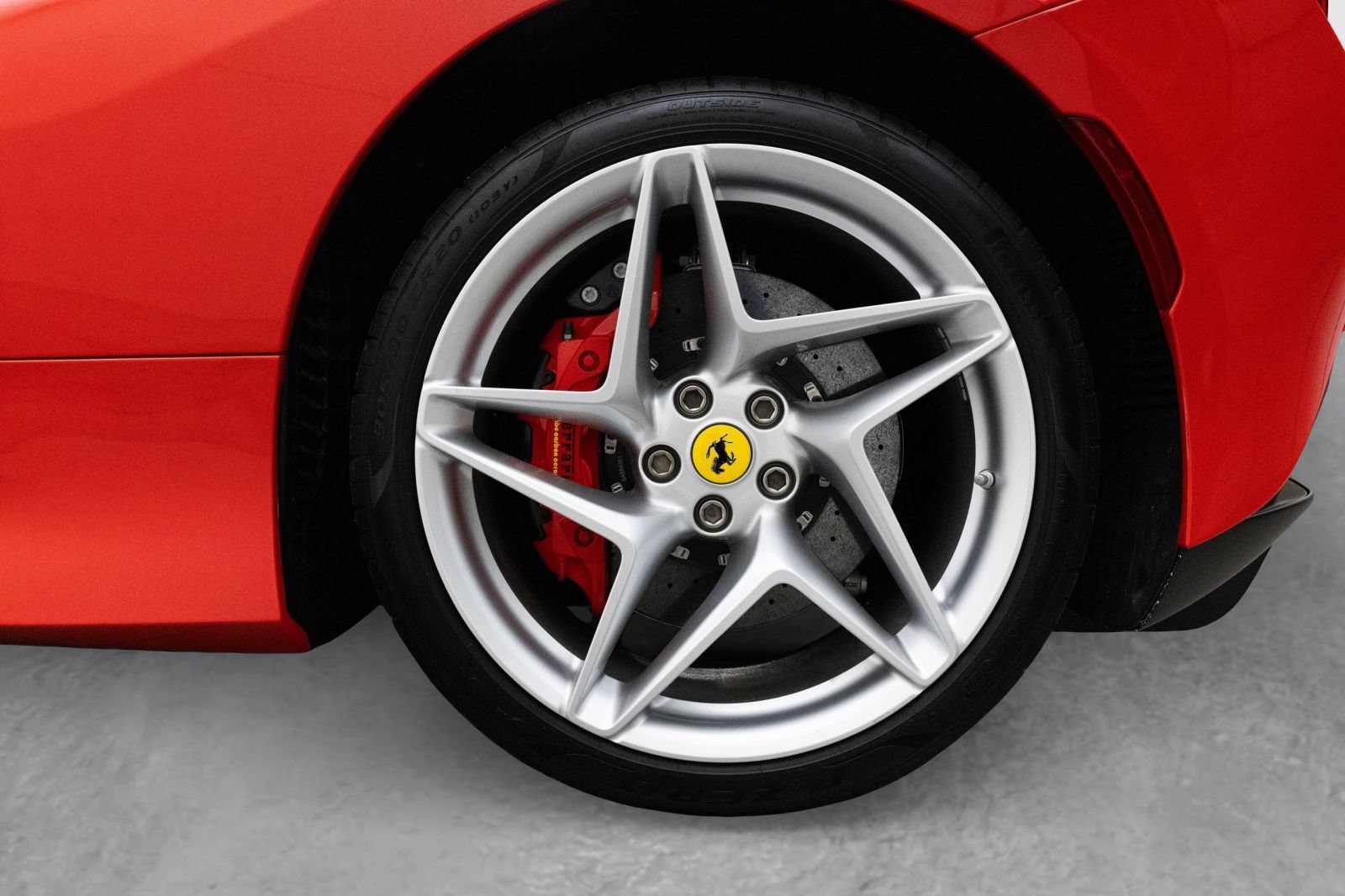 Used 2021 Ferrari F8 Tributo RWD image 14