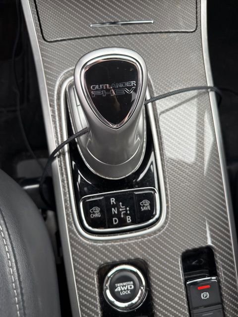 Used 2019 Mitsubishi Outlander SEL image 4