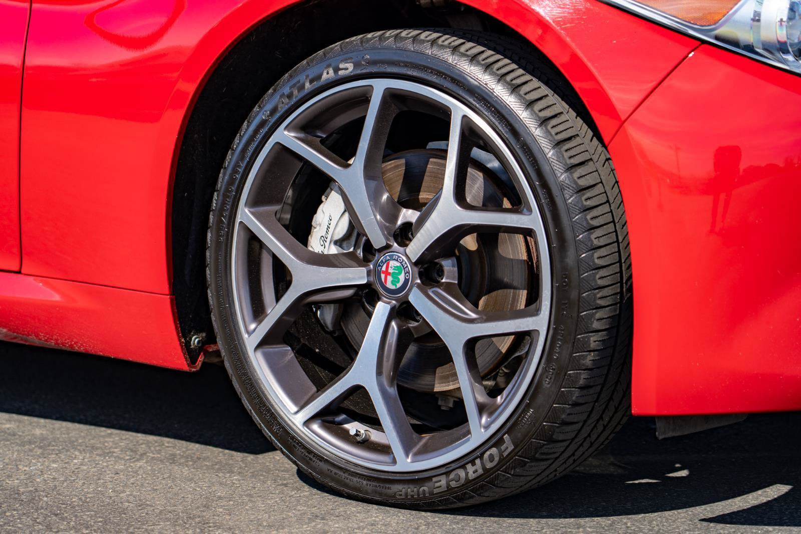 Used 2020 Alfa Romeo Giulia Ti AWD/4WD image 8