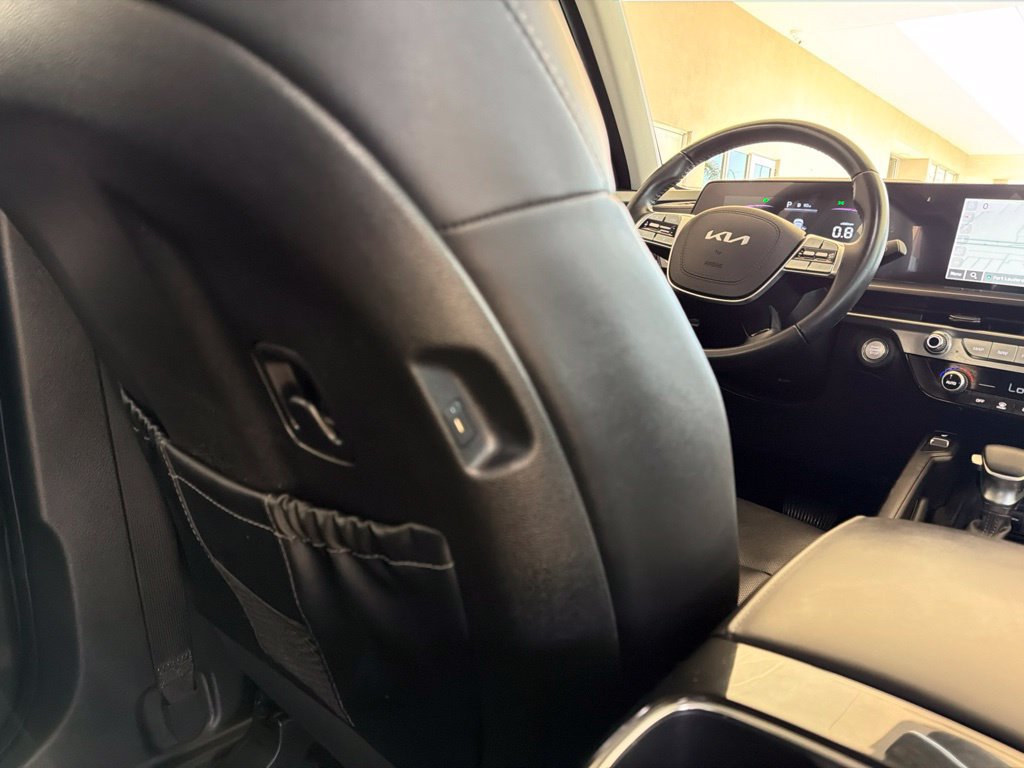 Used 2024 Kia Telluride S FWD image 34