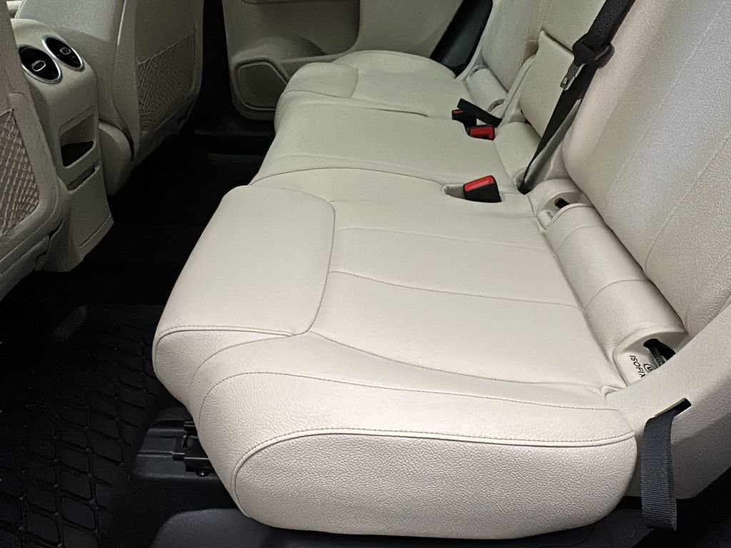 Used 2021 Mercedes-Benz GLB 250 4MATIC image 14