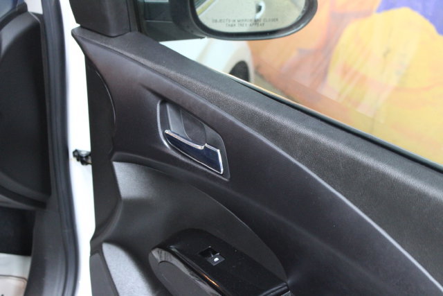 Used 2018 Chevrolet Sonic LT w/ True North Edition FWD image 11