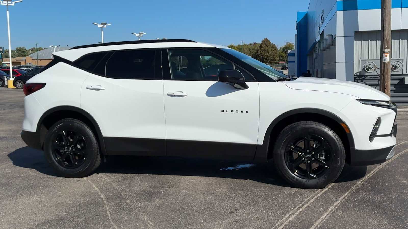 Certified 2023 Chevrolet Blazer LT w/ Convenience Package image 9