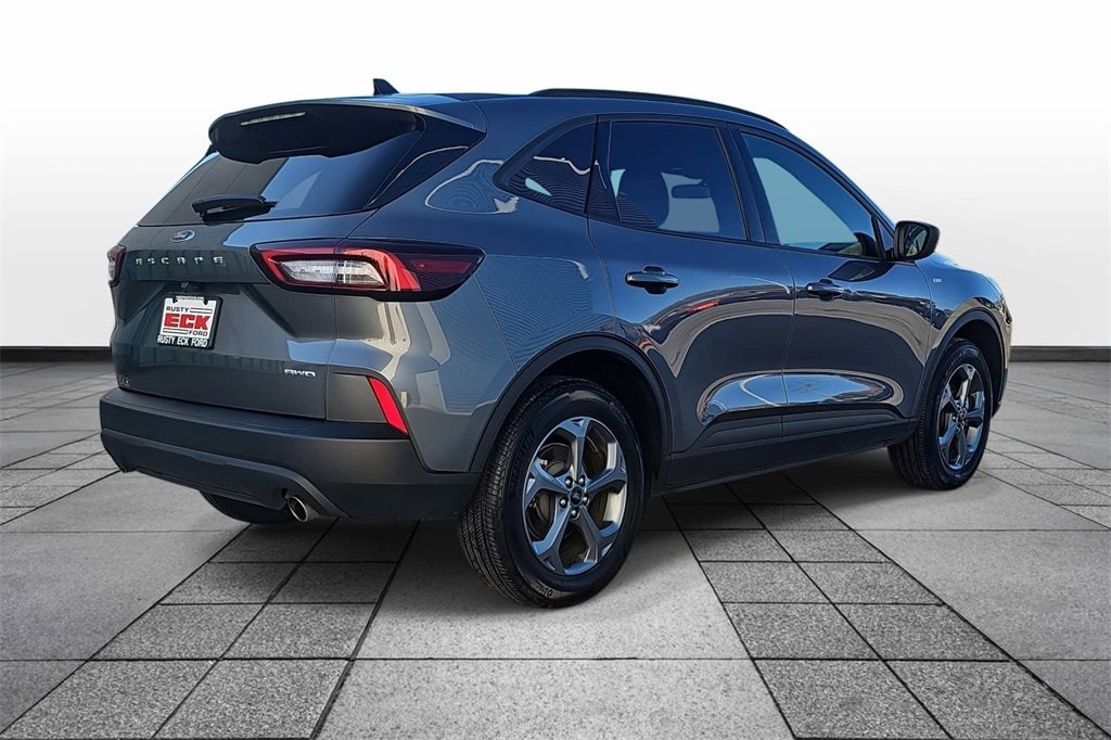 Used 2025 Ford Escape ST-Line image 3