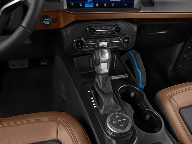 Used 2022 Ford Bronco Outer Banks image 9