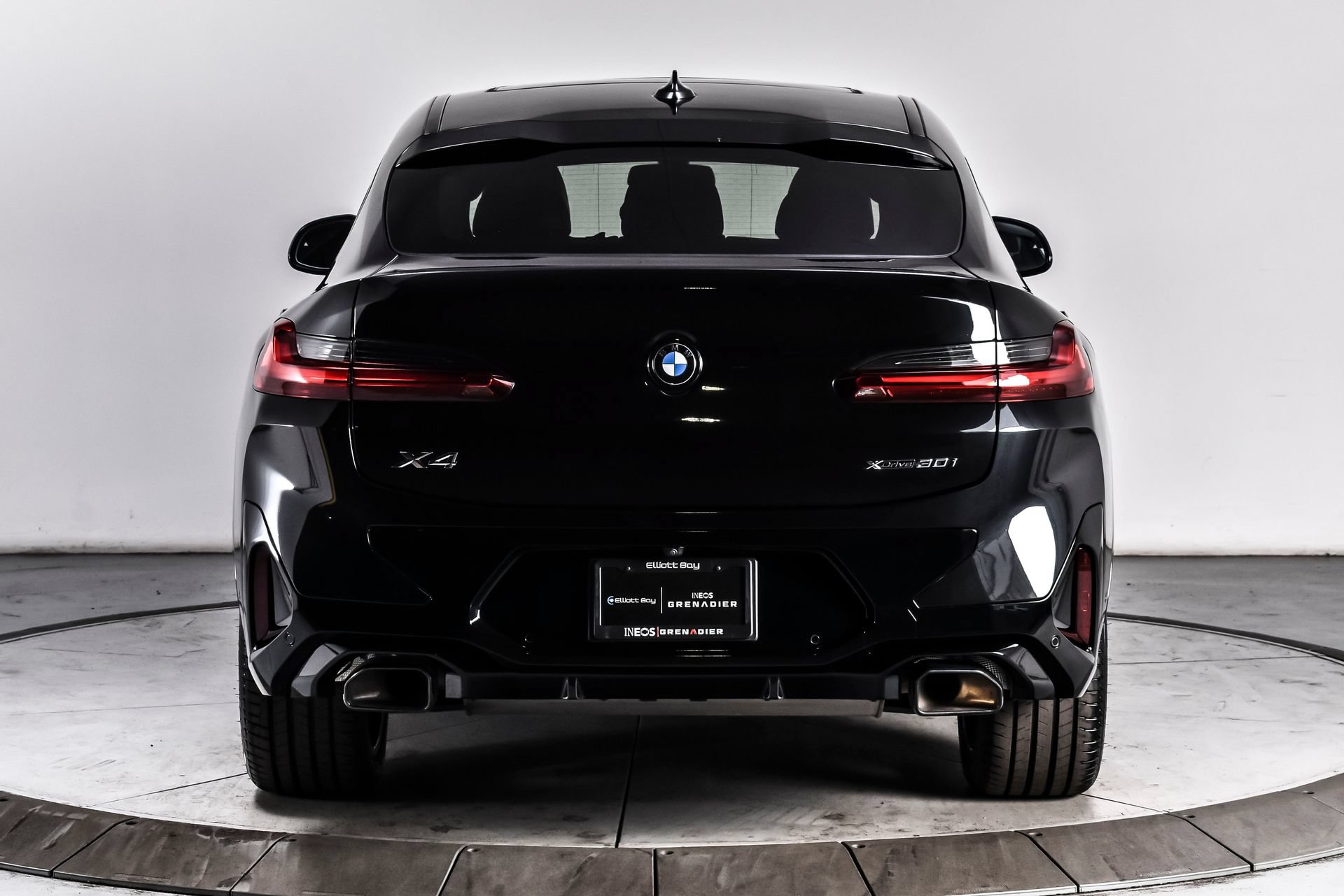 Used 2024 BMW X4 xDrive30i w/ Premium Package AWD/4WD image 5