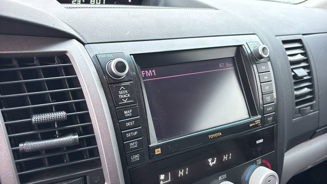 Used 2010 Toyota Tundra Limited image 16