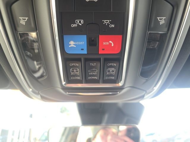 New 2025 Jeep Grand Cherokee L Limited image 27