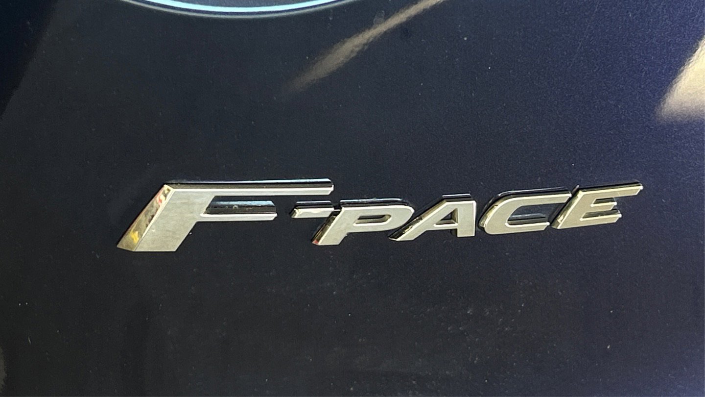 Used 2019 Jaguar F-PACE Prestige image 46