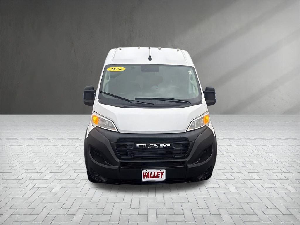 Used 2024 RAM ProMaster 2500 FWD image 2