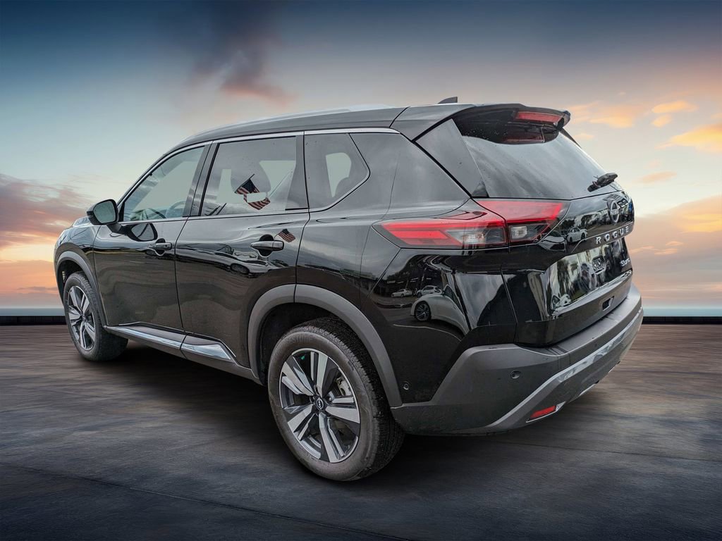 Used 2023 Nissan Rogue SL w/ SL Premium Package image 5