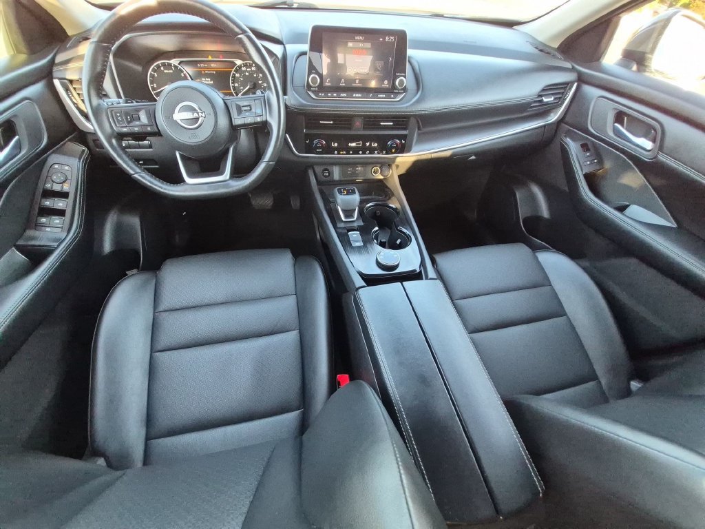 Used 2024 Nissan Rogue SV w/ SV Premium Package AWD/4WD image 25