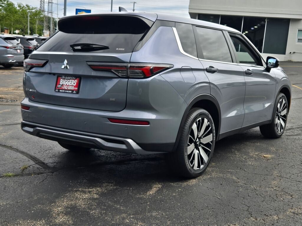New 2026 Mitsubishi Outlander SE AWD/4WD image 11