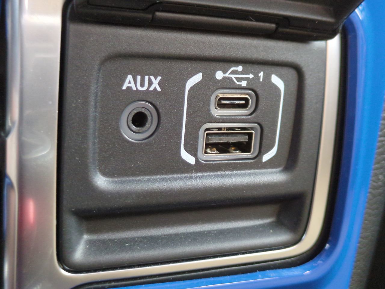 Used 2022 Jeep Gladiator Willys image 22