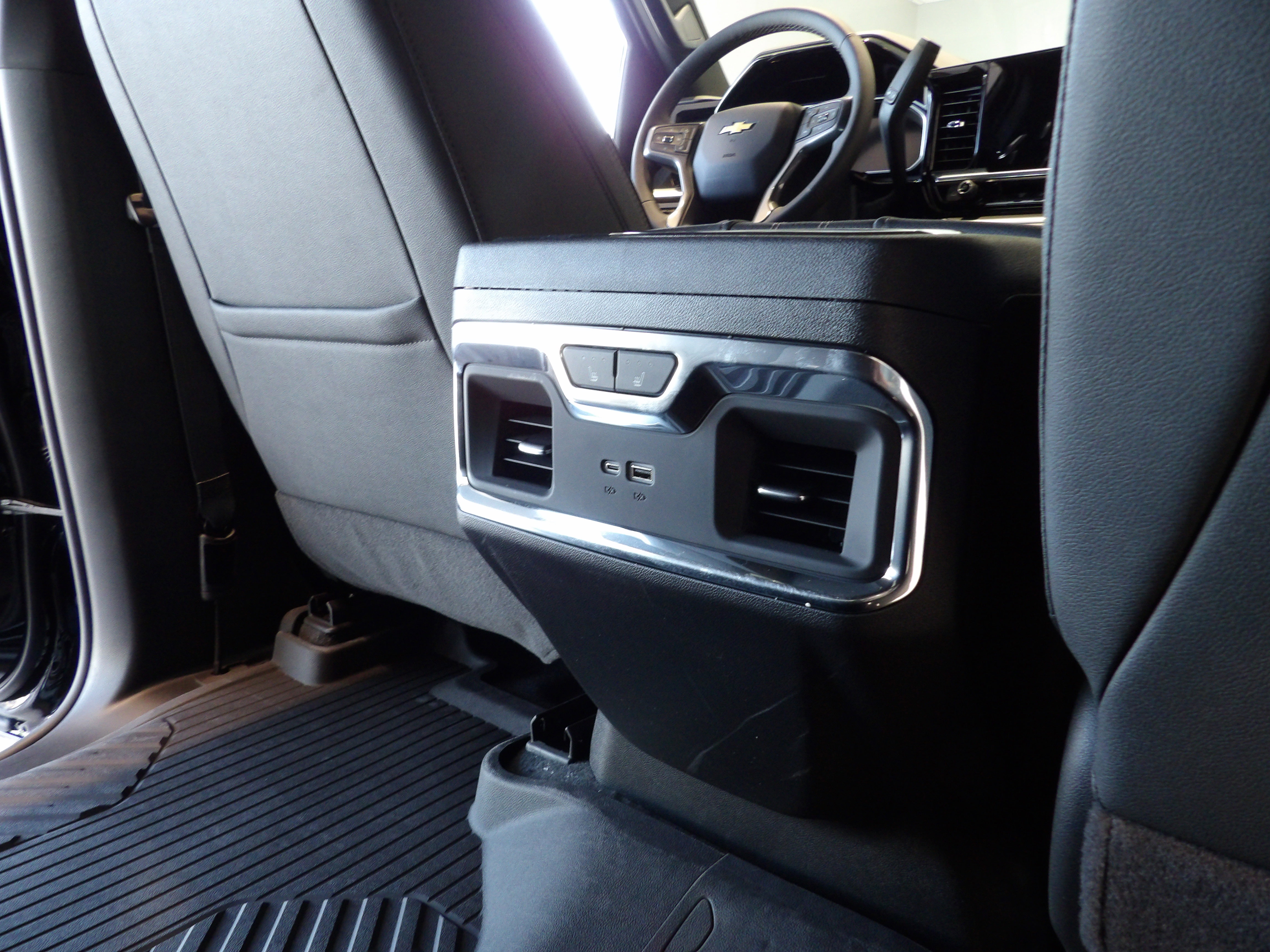 New 2026 Chevrolet Silverado 3500 High Country w/ High Country Premium Package AWD/4WD image 23