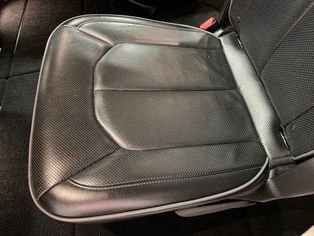 Used 2017 Chrysler Pacifica Limited FWD image 19
