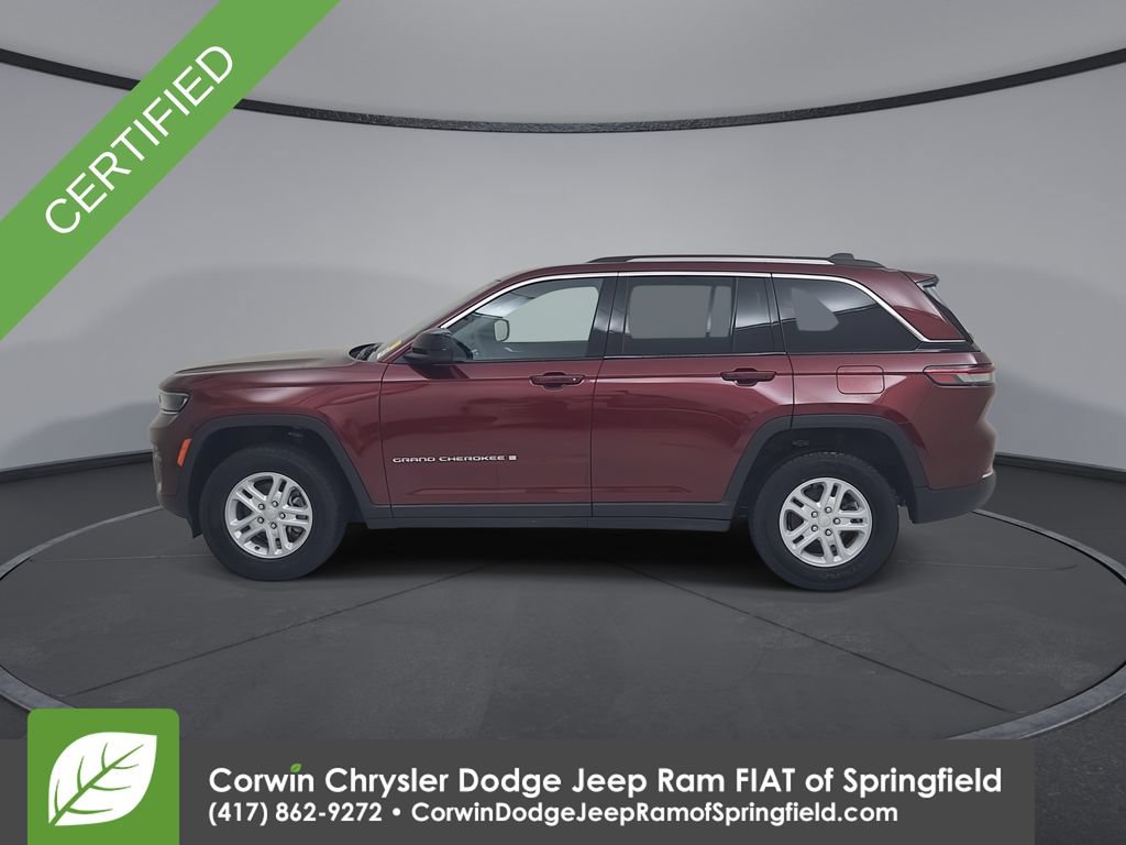 Used 2023 Jeep Grand Cherokee Laredo w/ Luxury Tech Group I AWD/4WD image 9