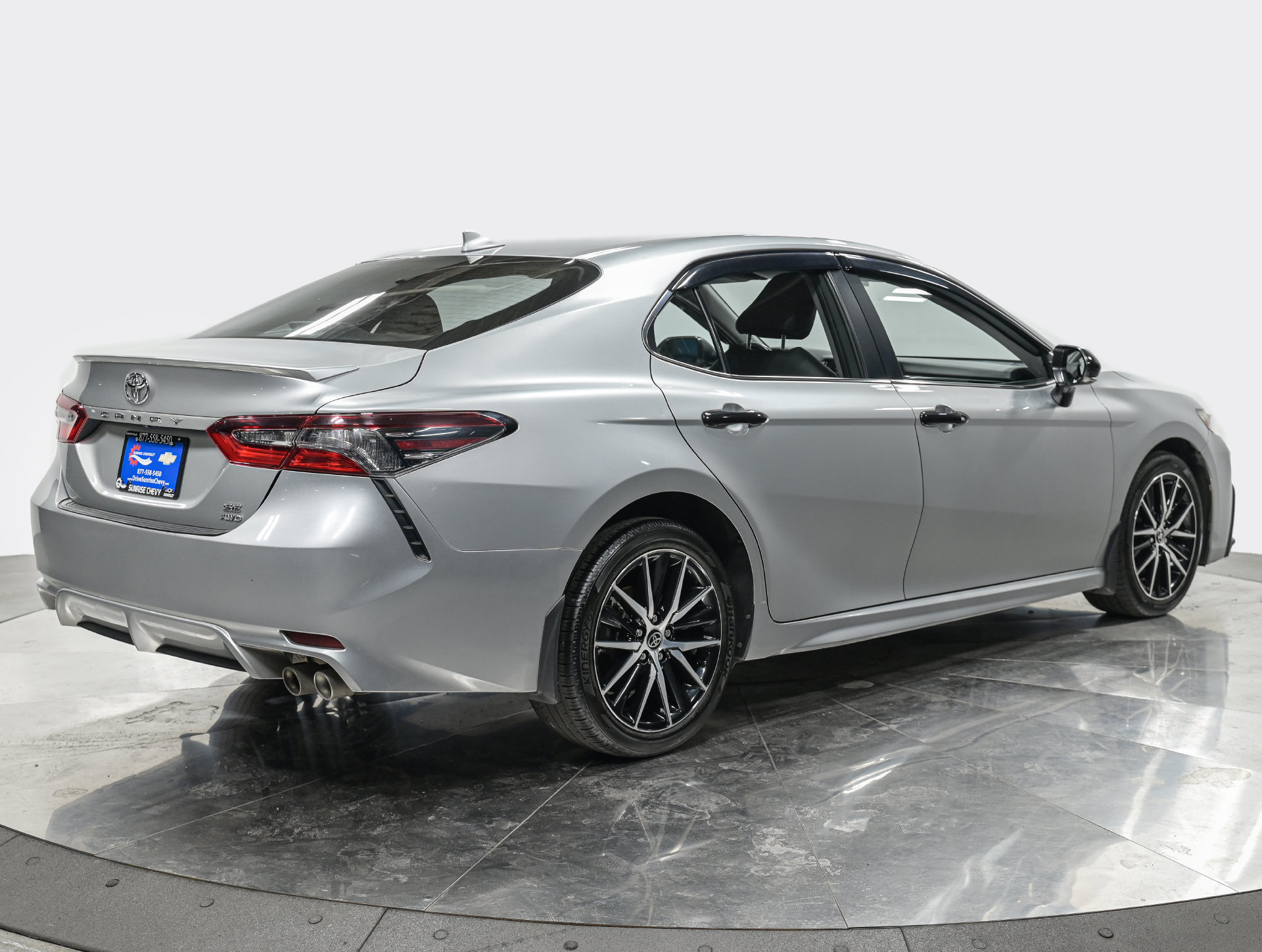 Used 2023 Toyota Camry SE w/ Convenience Package AWD/4WD image 7