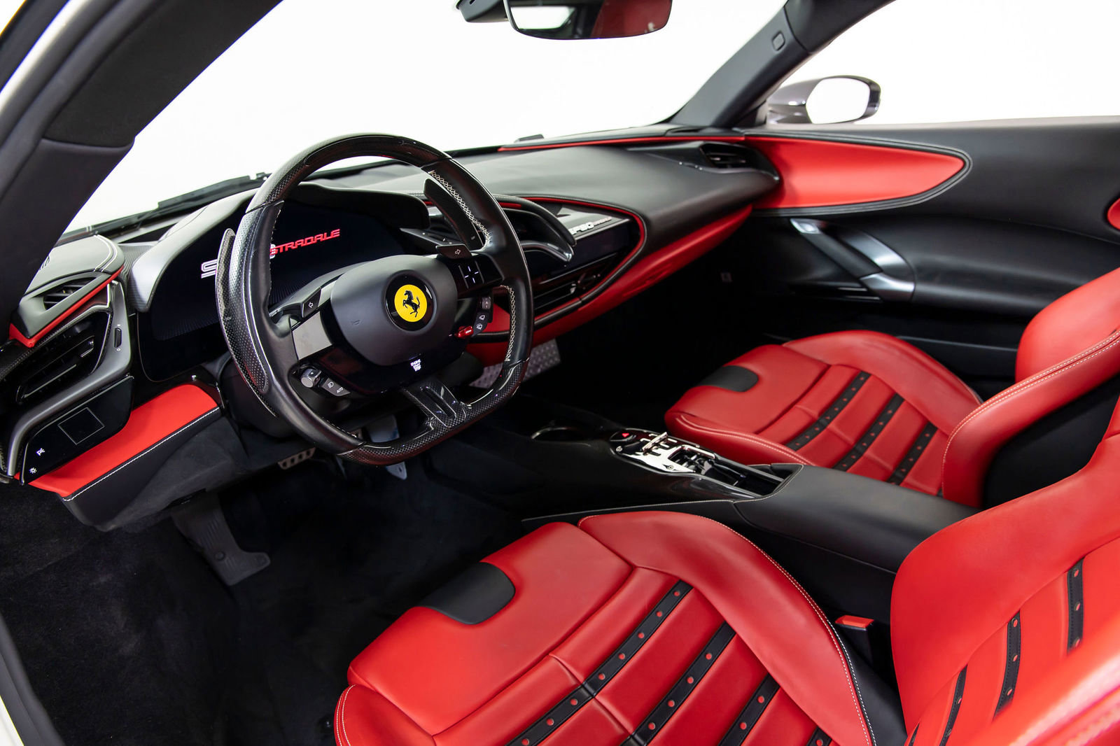 Certified 2022 Ferrari SF90 Stradale AWD/4WD image 4