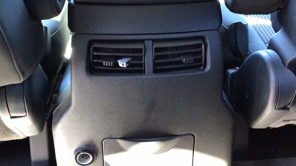 Used 2011 Nissan Titan SV w/ SV Premium Utility Pkg image 14