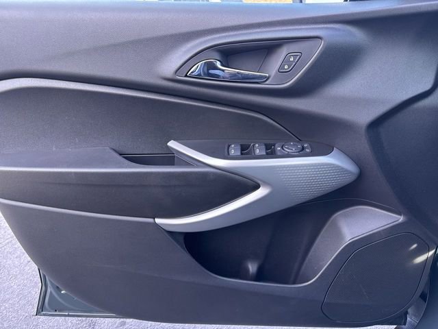 Certified 2025 Chevrolet Trax LS image 20