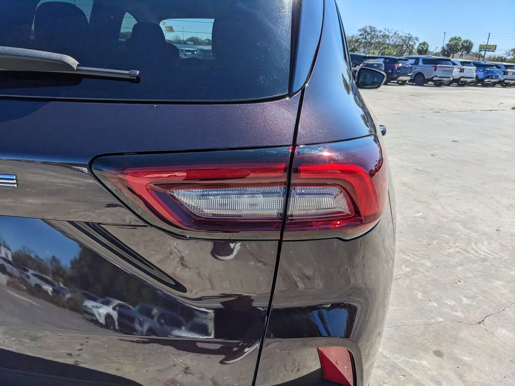 Used 2023 Ford Escape Active w/ Tech Pack #2 image 11