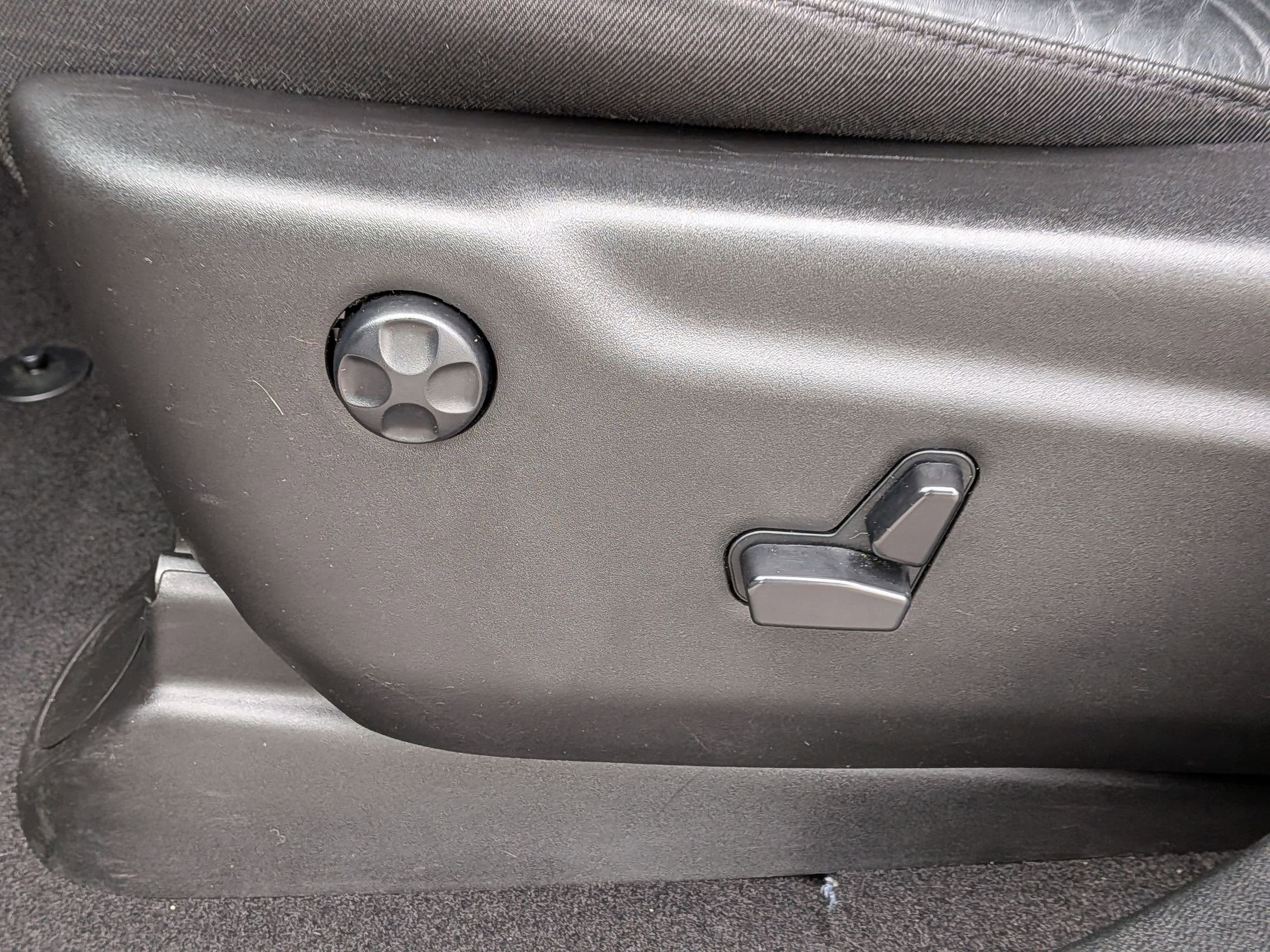 Used 2024 Dodge Durango GT image 15