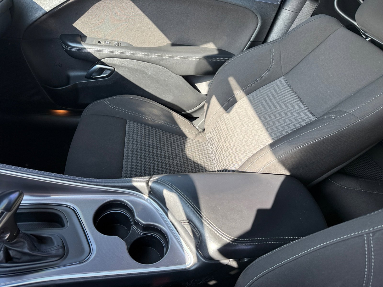 Used 2020 Dodge Challenger SXT image 14