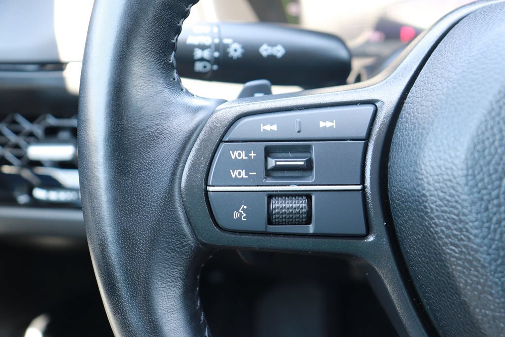 Used 2023 Honda Accord EX-L image 19