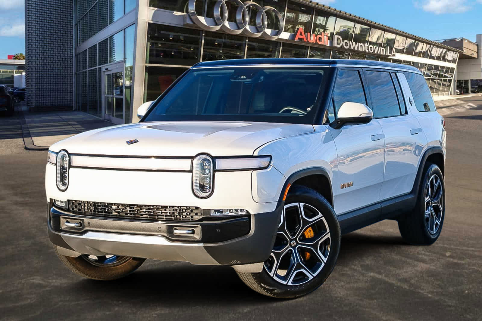 Used 2024 Rivian R1S Adventure