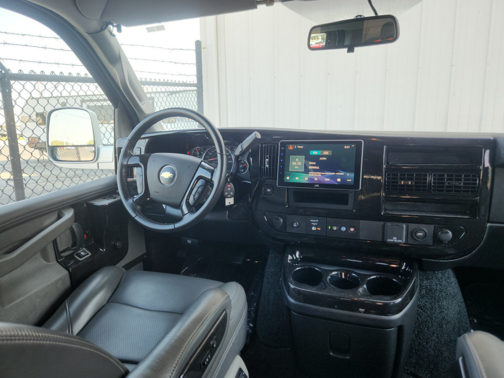 Used 2023 Chevrolet Express 2500 RWD image 39